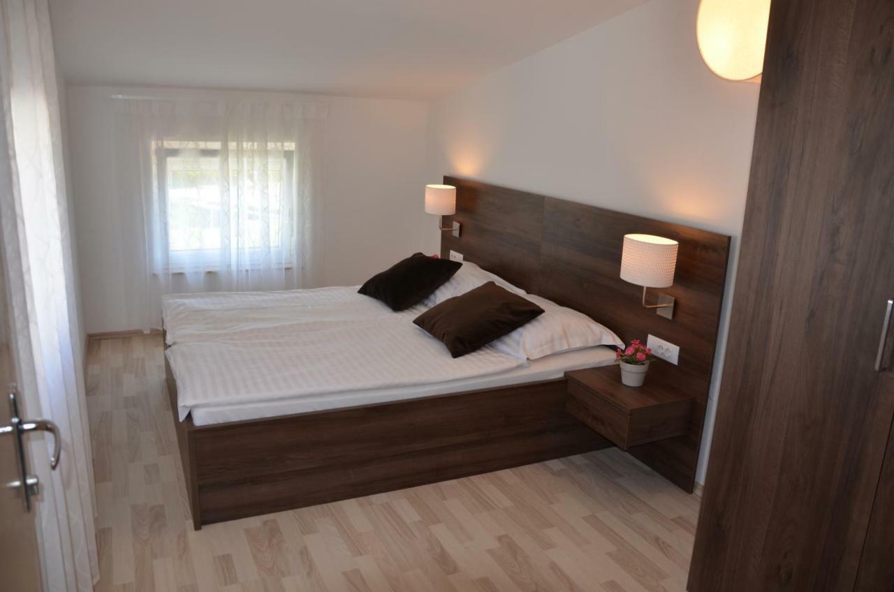 Apartments Mango II Baška Eksteriør bilde